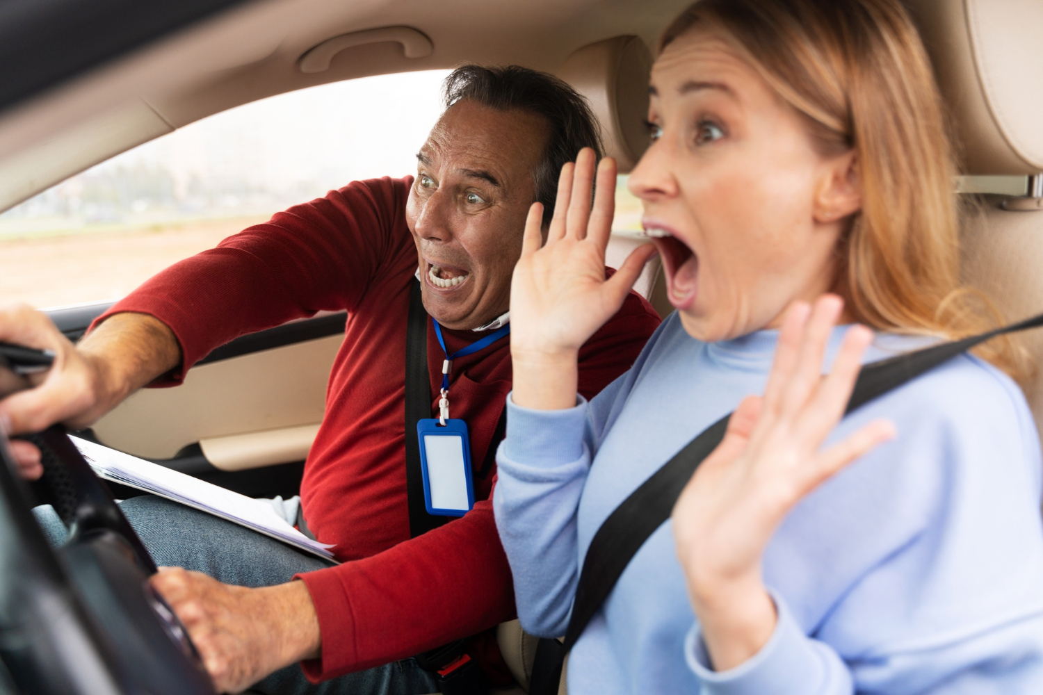 Las anécdotas más sorprendentes que ocurren dentro de un coche de autoescuela